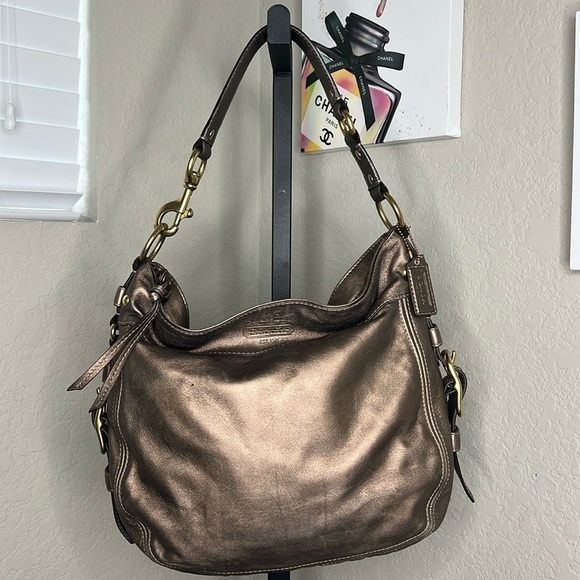 Coach EUC Bronze Leather Purse, hardly used, with inside pockets. - Picture 1 of 12